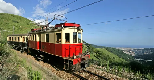 Il treno storico delle tre valli di Genova