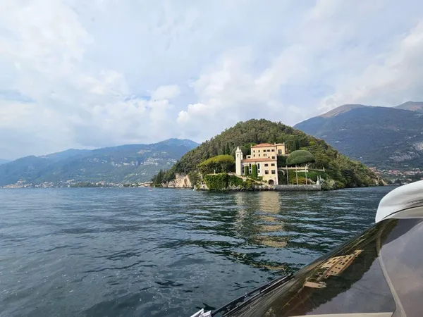 VIP Experience to Lake Como and Lugano
