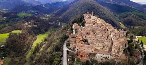 Tour dell’Umbria: Incanto tra Città d’Arte e Borghi Medievali