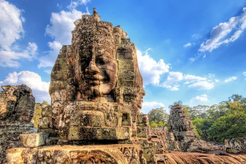 VIETNAM E CAMBOGIA: Un viaggio straordinario tra città imperiali, baie incantate, villaggi autentici e antichi templi