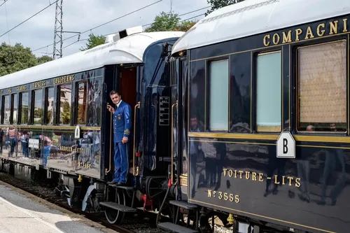 CENA CON DELITTO SULL'ORIENTE EXPRESS