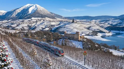 Trentino Natalizio: il Trenino dei Castelli e i Mercatini di Trento e Levico