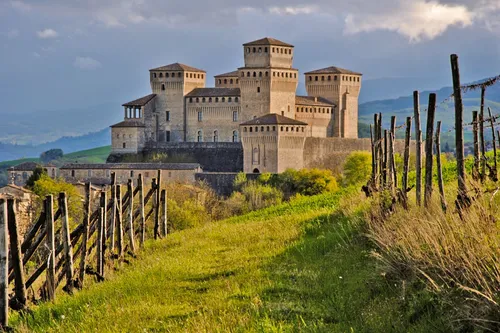 Parma e il Castello di Torrechiara: con pranzo in prosciuttificio