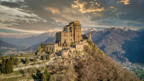 La magia della sacra di San Michele e il Borgo di Avigliana