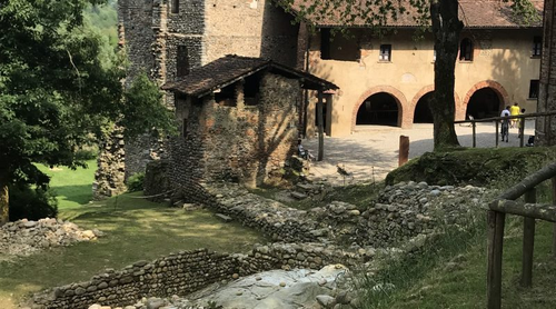 IN THE FOOTSTEPS OF THE LONGOBARDS: THE PLACES OF CULT AND POWER MONASTERY OF CAIRATE, TORBA AND CASTELSEPRIO