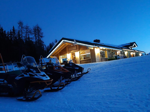 Cena in Chalet a Torgnon con Motoslitta