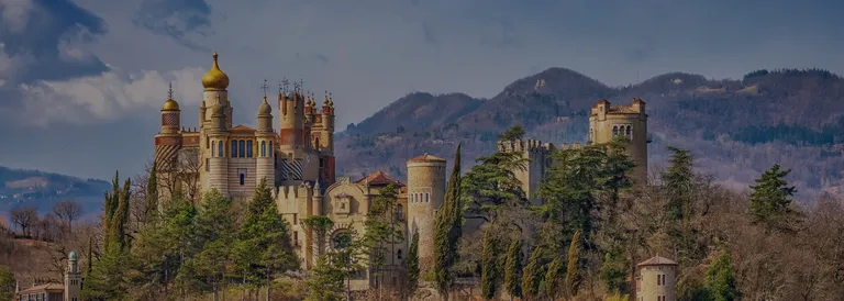 Magia di Natale a Bologna e il Castello fiabesco“Rocchetta Mattei”