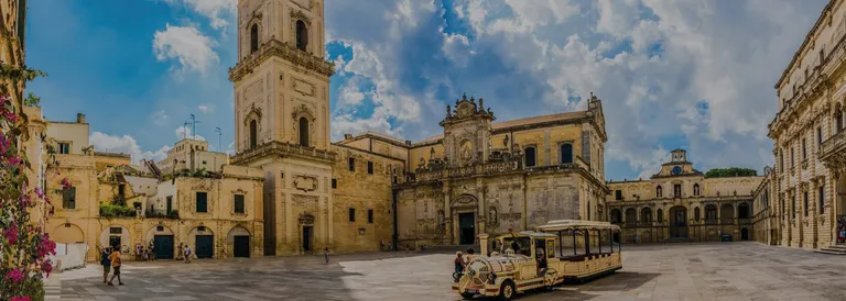 Alla scoperta di Lecce in giornata: Volo, visita guidata e degustazione tipica