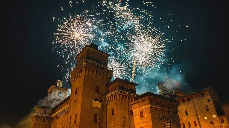 Ferrara con concerto di Capodanno e Crociera sul Delta del Po 
