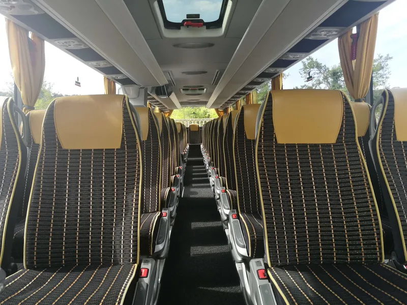Mercedes Tourismo Iustitia 52