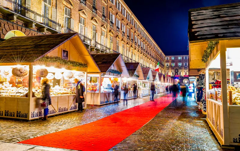 Atmosfere Natalizie: Torino e le Luci d’Artista - 17 Novembre