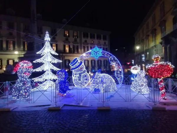 Atmosfere Natalizie a Napoli Con tour panoramico e visita guidata