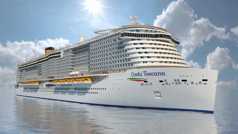 Mini Crociera nel Mediterraneo con Costa Toscana tra Savona,  Marsiglia e Barcellona
