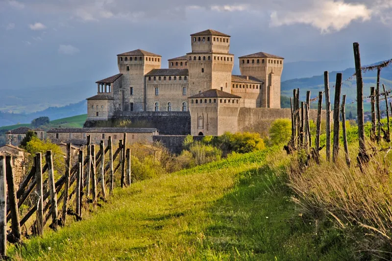 Parma e il Castello di Torrechiara: con pranzo in prosciuttificio