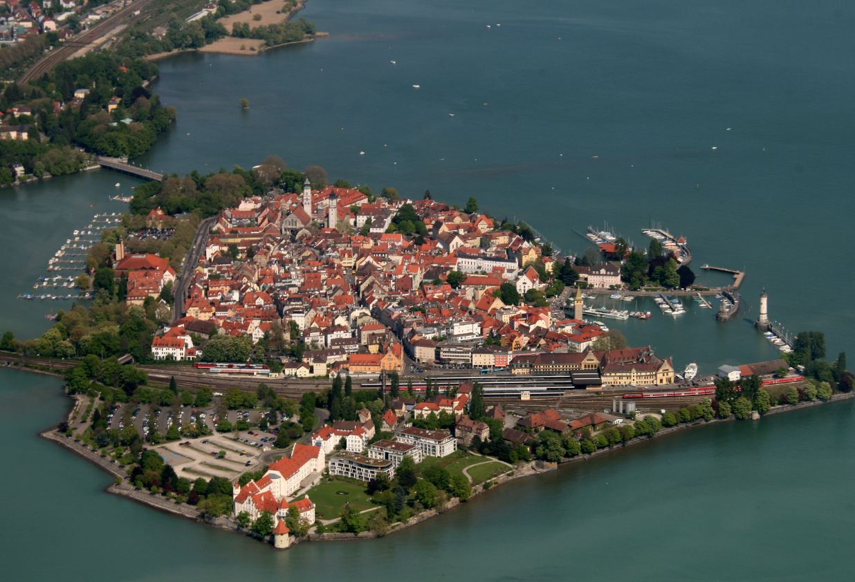 Weekend da Fiaba in Baviera: il castello di Neuschwanstein e il Castello di Hohenschwangau con passeggiata a Memmingen e Lindau